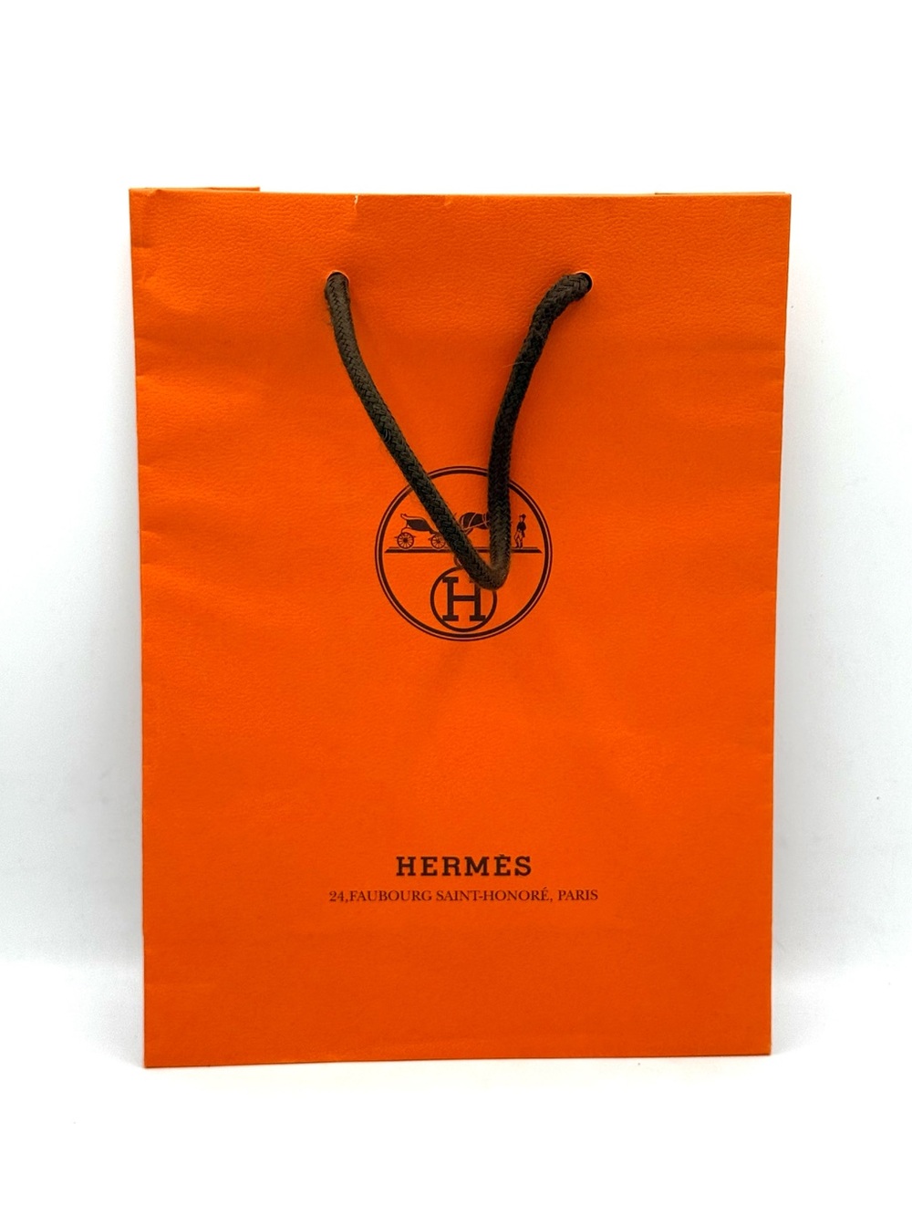 Hermes Shopping Bag: 11.25” x 8.25” x 3.34” ✅Authentic